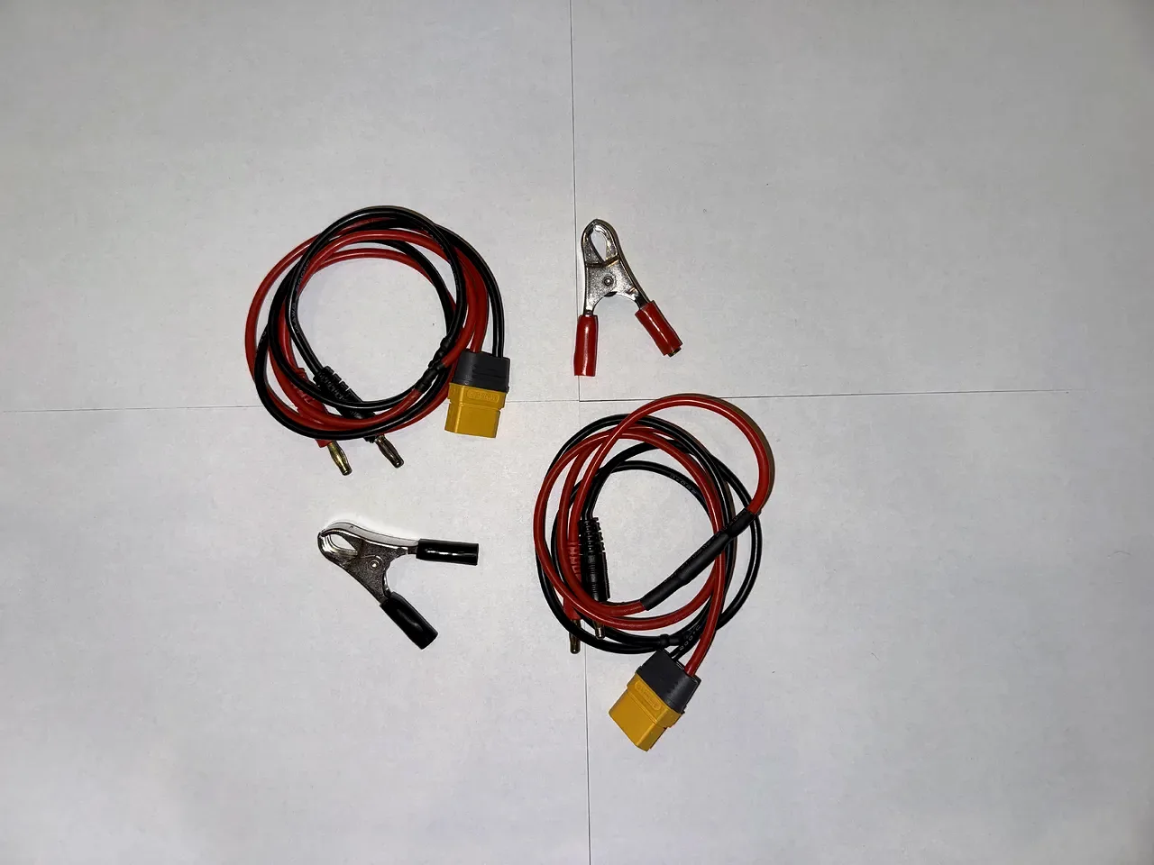 ISDT P30 Dual 1000W Smart Charger with Accessories, photo 9 of 9